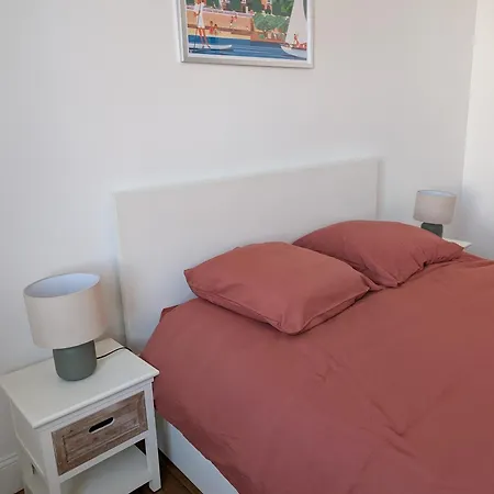 Apartment Climatise Cusset